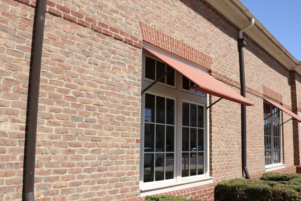 窓のオーニング